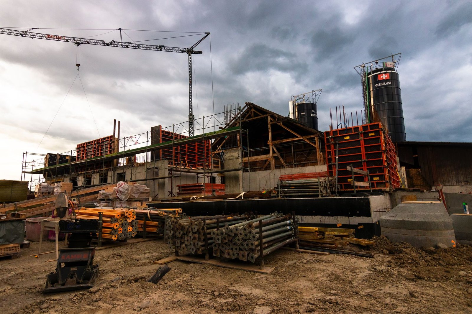 Construction materials become unaffordable for the average person as prices rise by 20%